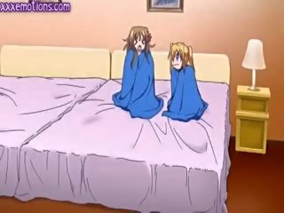 Twee anime meisjes krijgen gelaats